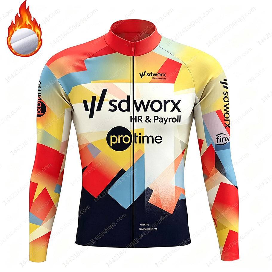 سترة ركوب الدراجات من SD Worx  - مراجعة Cycling Commuter Jacket وسعره